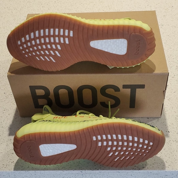 **DEADSTOCK 100% AUTHENTIC YEEZY 350 V2 - Picture 8 of 8